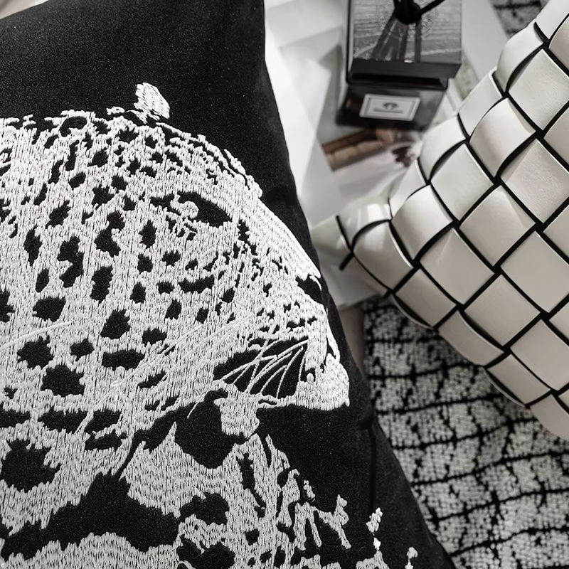 Chaze Frosta, Luxury Pillow 45x45 cm