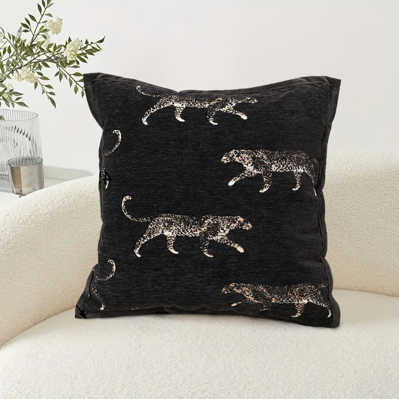 Chaze Bramora, Luxury Pillow 45×45 cm