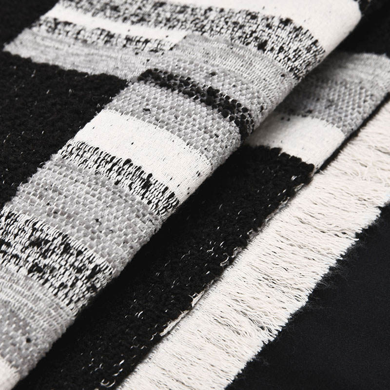 Chaze Faldrik, Luxury Pillow 25x70 cm