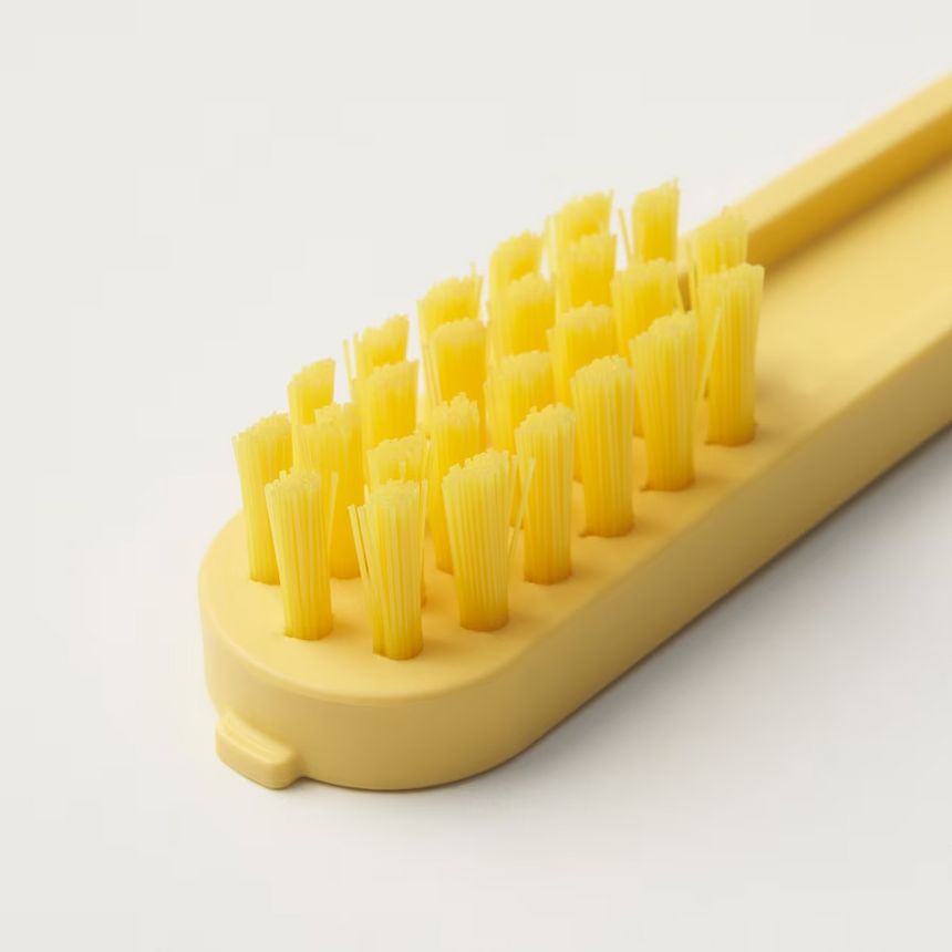IKEA, PEPPRIG 2 in 1 shoe brush with scraper green/yellow (Prebook)