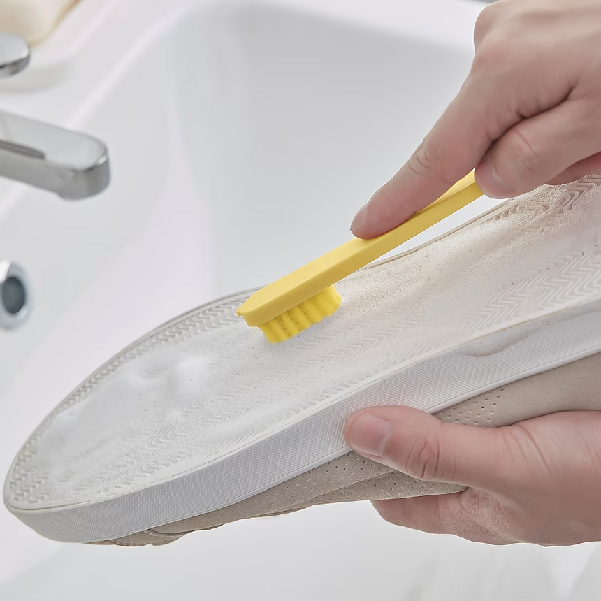 IKEA, PEPPRIG 2 in 1 shoe brush with scraper green/yellow (Prebook)