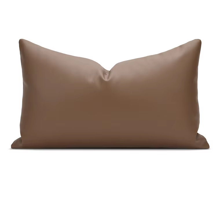 Chaze Lyndal, Luxury Pillow