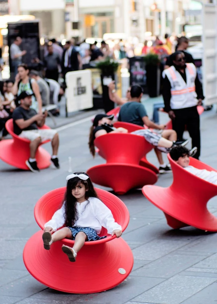 CHAZE MAGIS Spun Chair ( Red )