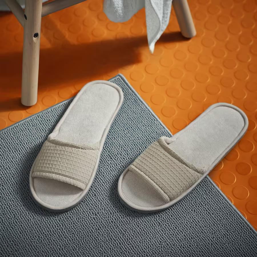 IKEA SKOVELSJON slippers beige S/M